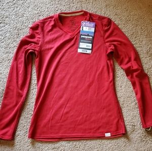 Patagonia Long Sleeve Baselayer Red Medium NWT